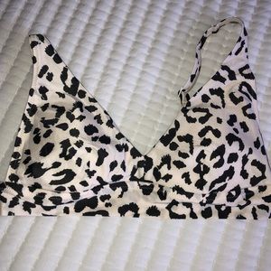 Arie NWT leopard print bikini top